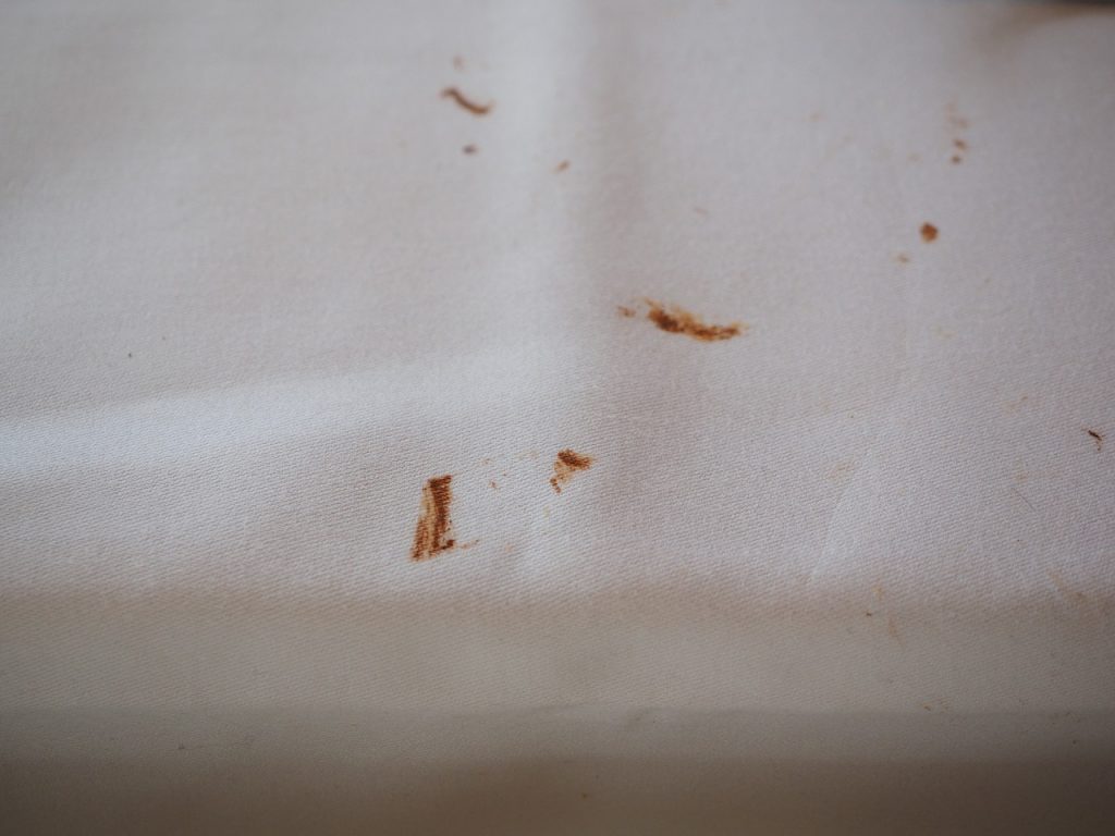 De bons conseils Enlever les taches de chocolat sur les vêtements EchhO
