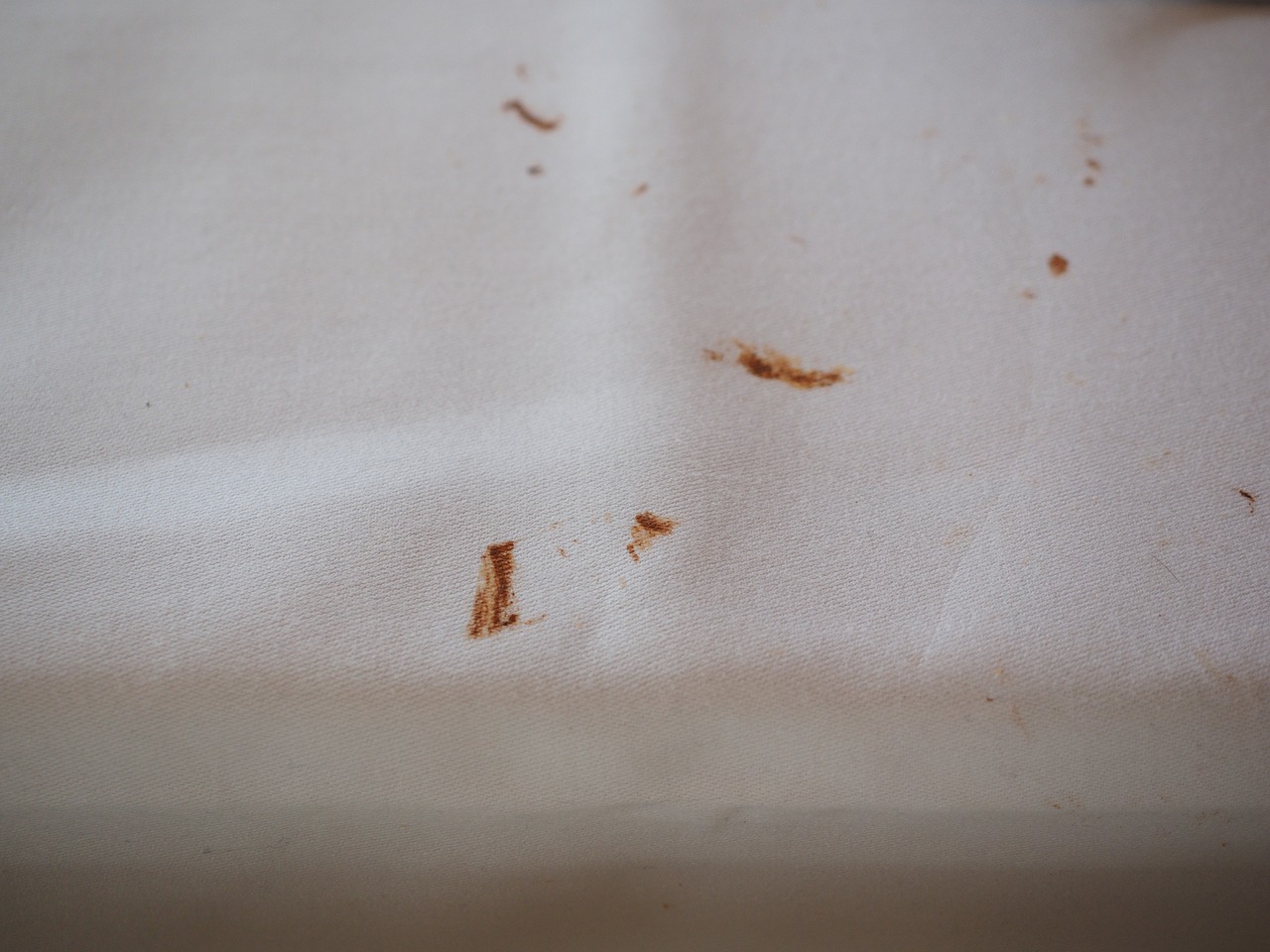 De bons conseils Enlever les taches de chocolat sur les vêtements EchhO